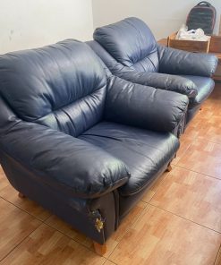 Sillones Cuero Azul con Patas Madera