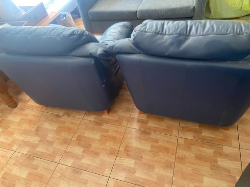 Sillones Cuero Azul con Patas Madera