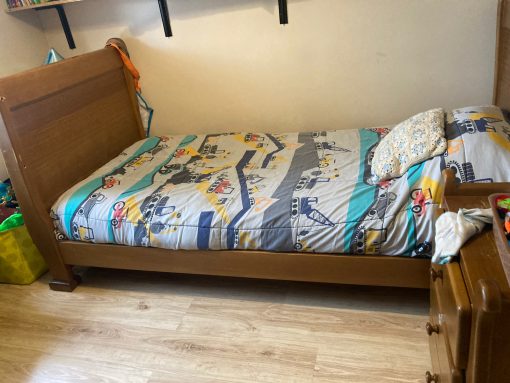 Cama Cuna Cuja Madera Maciza, Incluye Cómoda y Velador