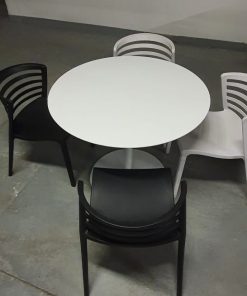 Mesa Comedor Sur Diseño con 4 sillas pvc