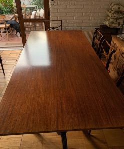 Comedor Enchapado en Madera con 8 Sillas