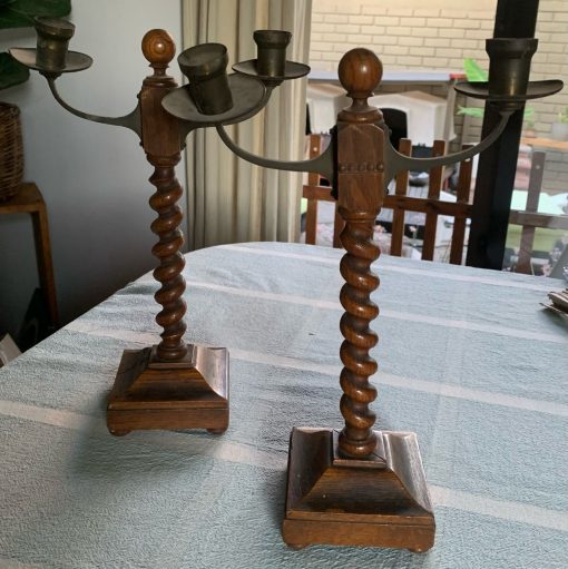 Par candelabros madera